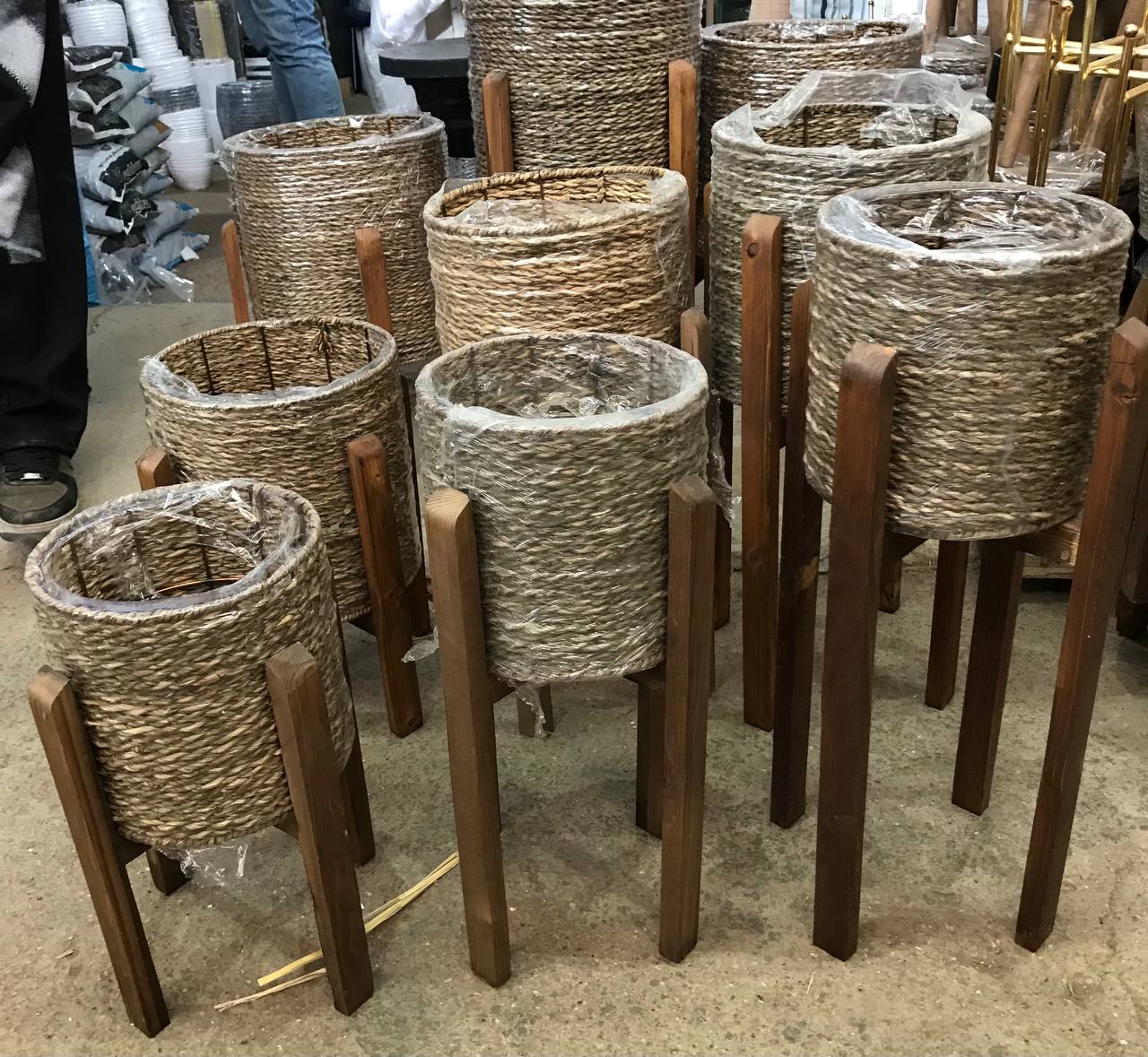 گلدان حصیری با پایه ست سه تایی